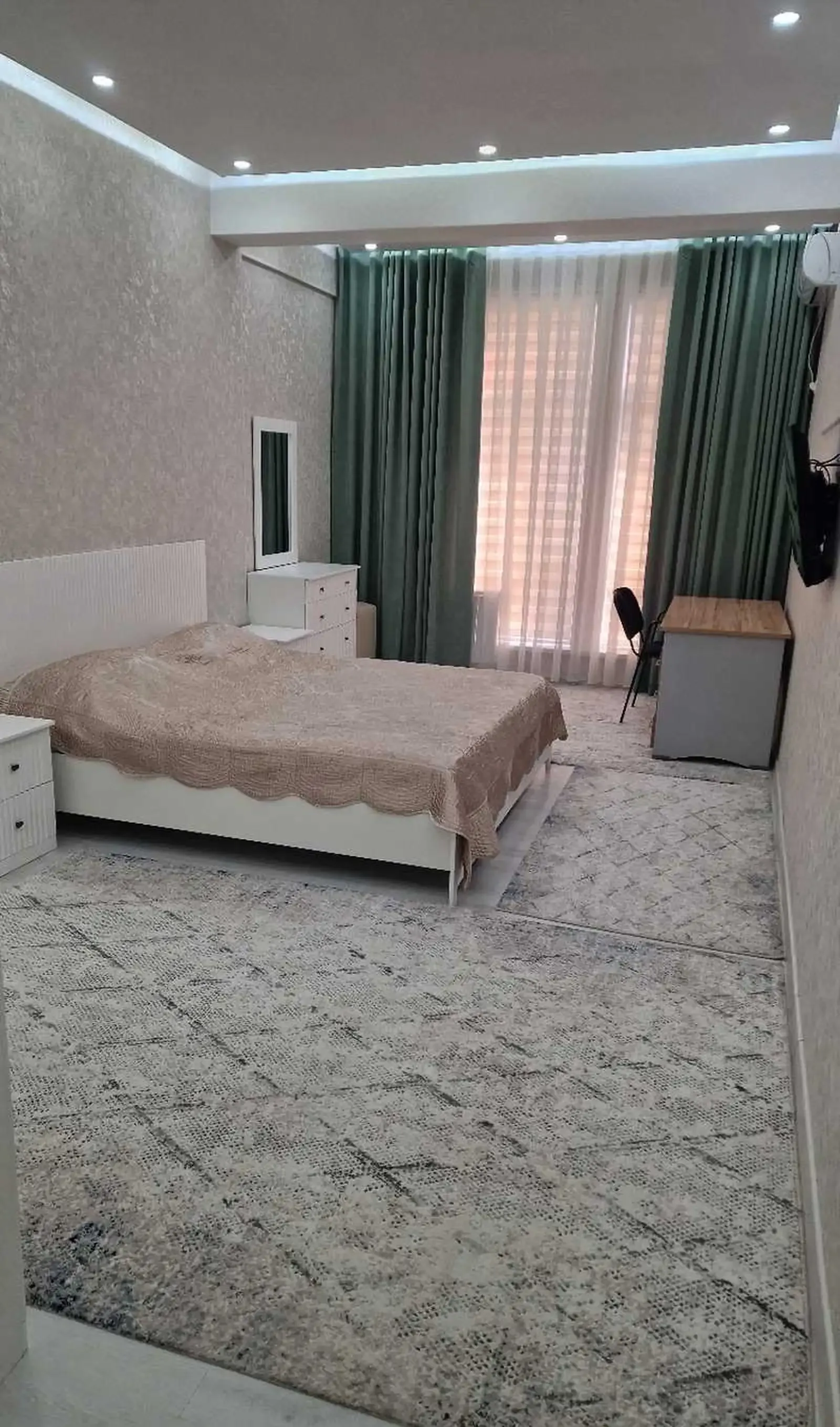 2-комн. квартира, 12 этаж, 58м², Овир