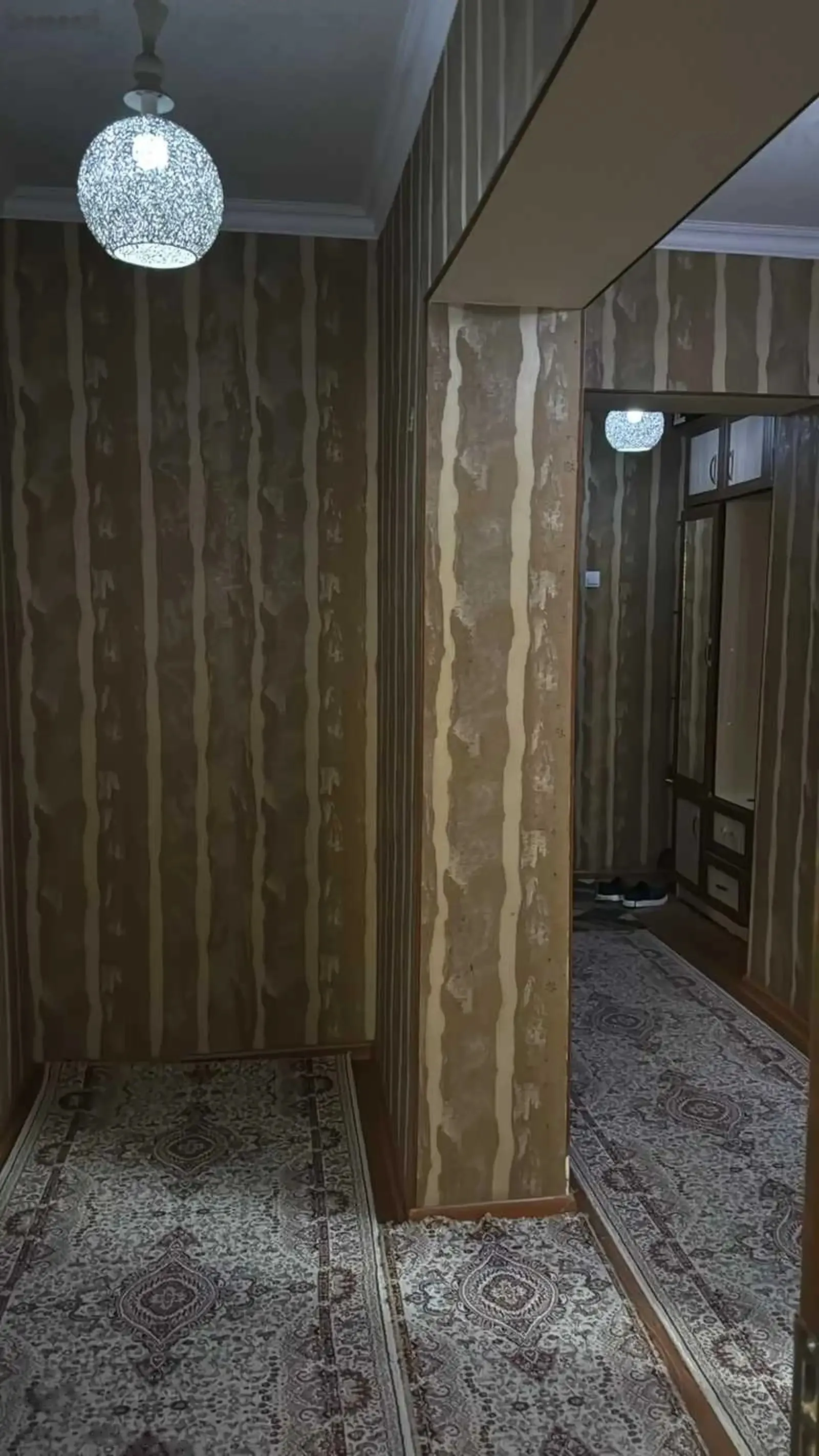 2-комн. квартира, 3 этаж, 80м², 46мкр бетонка