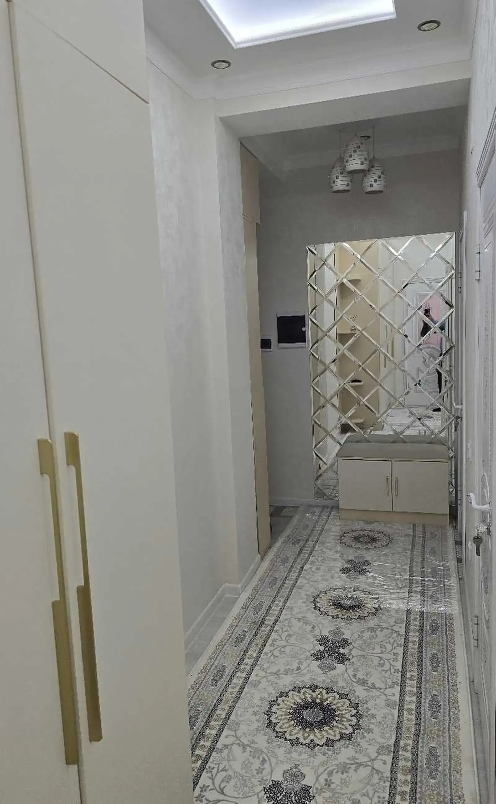 2-комн. квартира, 5 этаж, 75м², Фирдавси