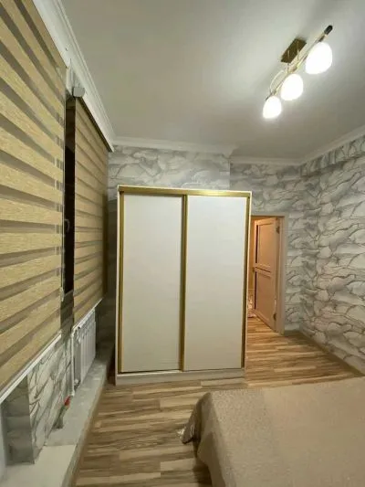 2-комн. квартира, 12 этаж, 63м², Овир