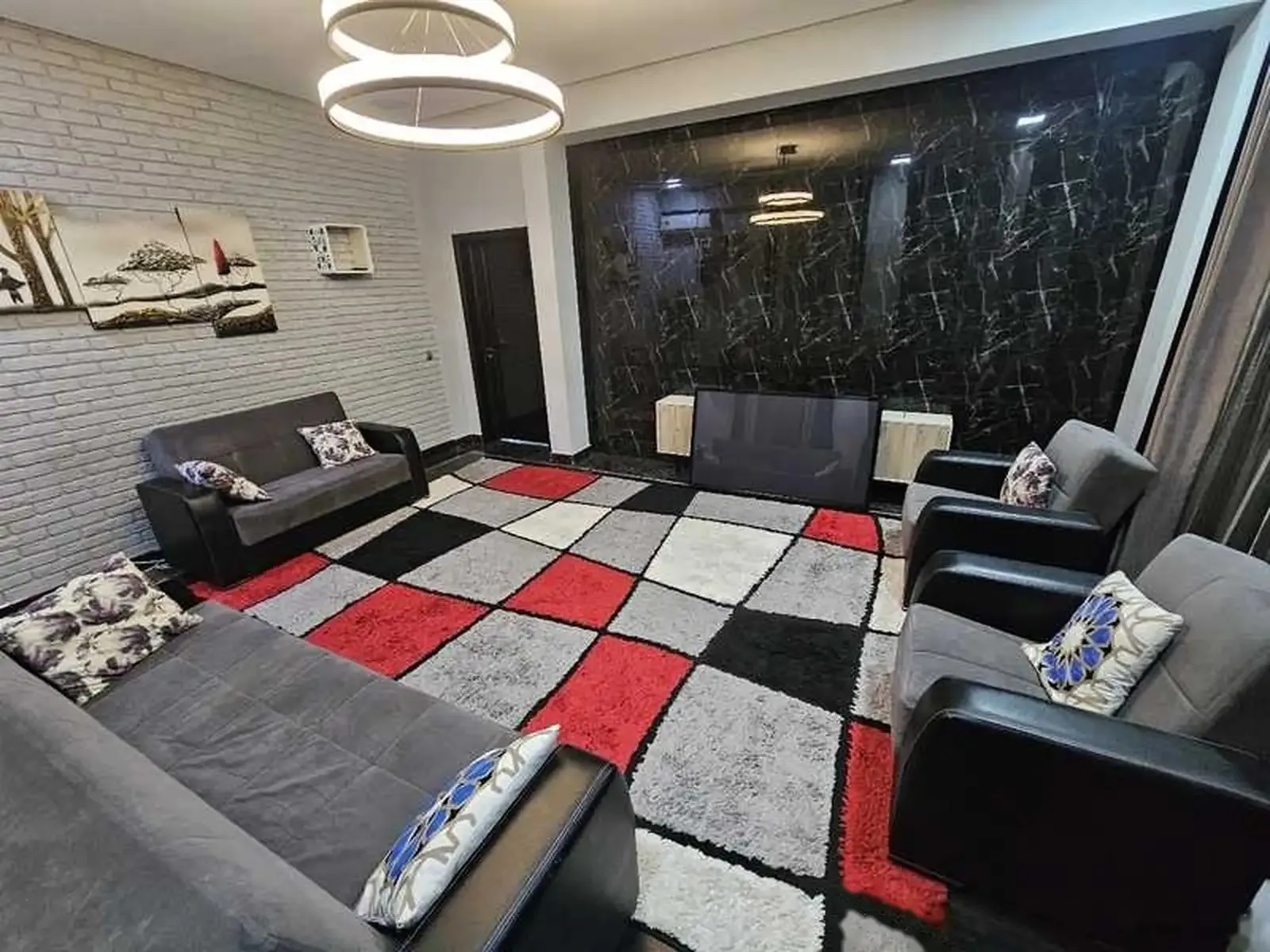 3-комн. квартира, 3 этаж, 105м², 112мкр