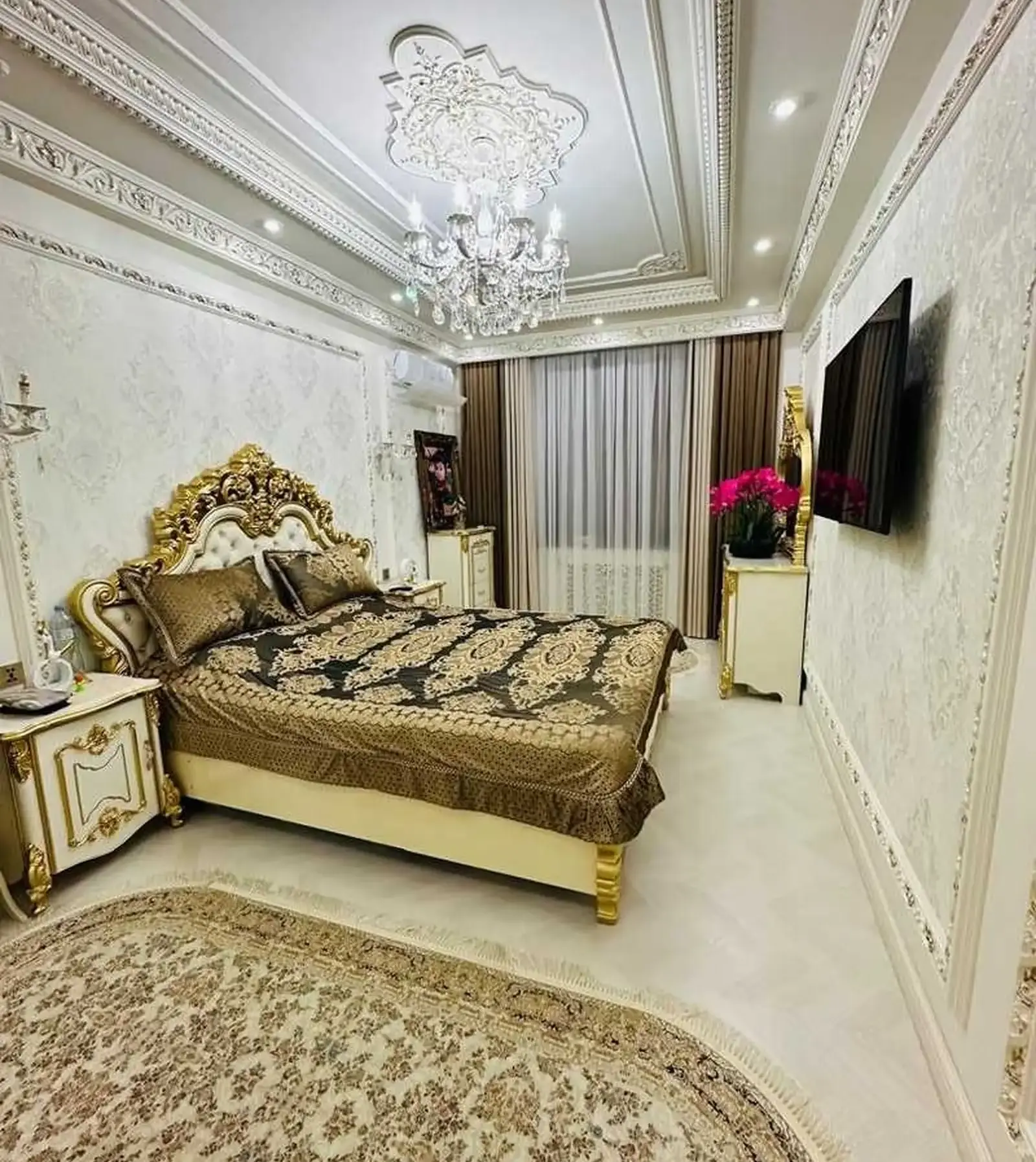 6-комн. квартира, 4 этаж, 256 м², сафо