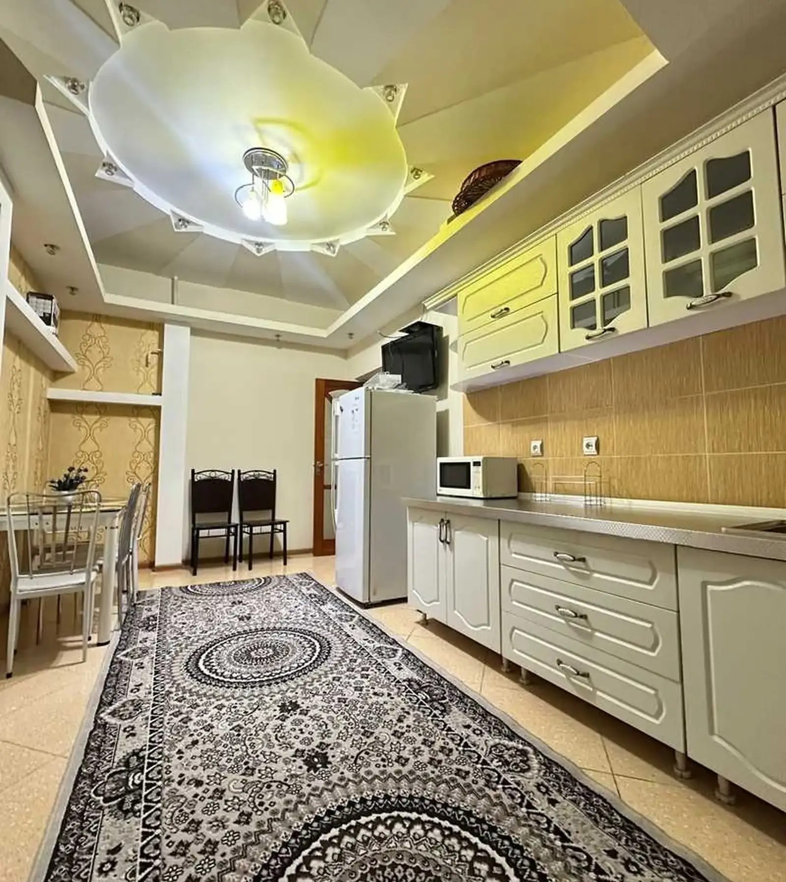3-комн. квартира, 6 этаж, 106м², Сомони