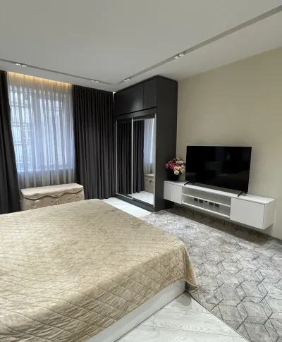 3-комн. квартира, 4 этаж, 104 м², Овир, Гранд Отель