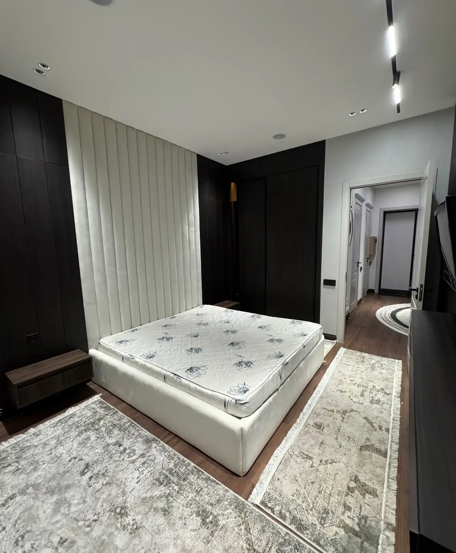 2-комн. квартира, 13 этаж, 65м², Шохмансур/Пайкар