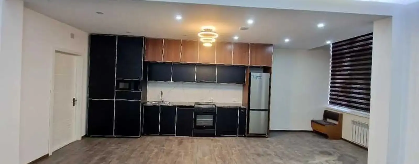 3-комн. квартира, 12 этаж, 112м², 102 мкр