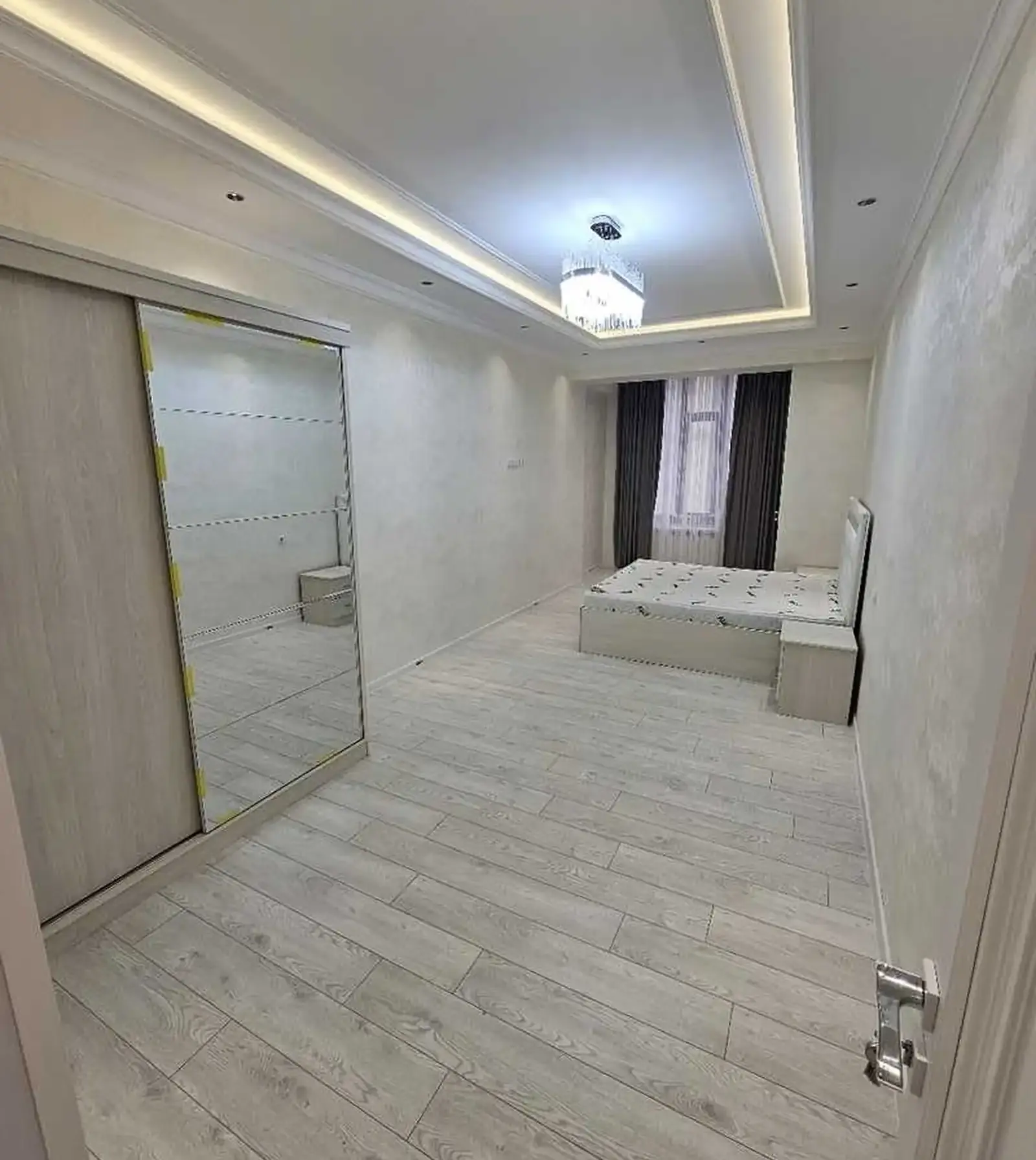 3-комн. квартира, 9 этаж, 120м², шоҳмансур