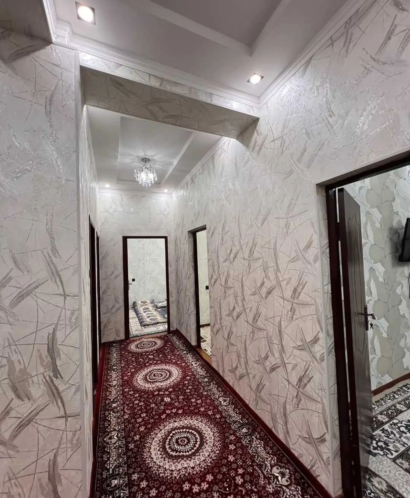 3-комн. квартира, 2 этаж, 100м², Овир, Ашан