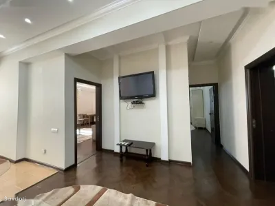 3-комн. квартира, 10 этаж, 107м², И. Сомони
