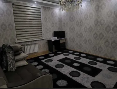 3-комн. квартира, 1 этаж, 78м², Сино 33 мкр