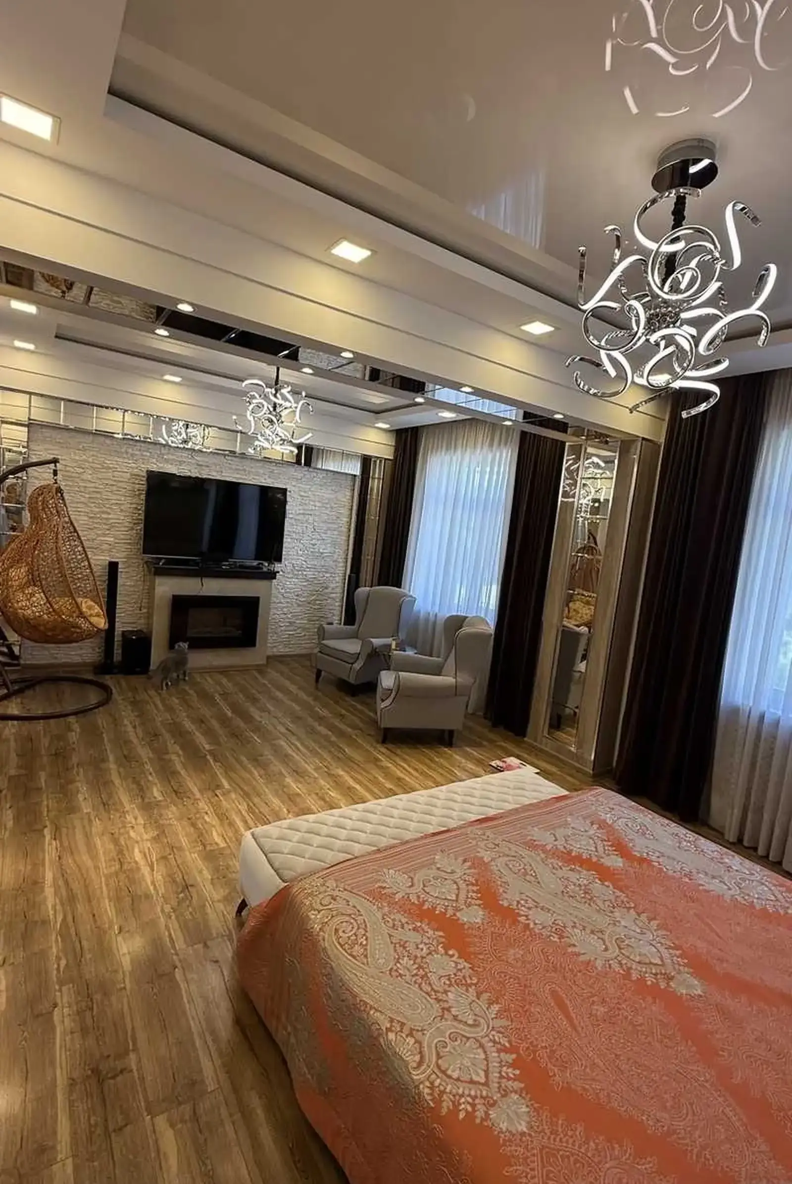 4-комн. квартира, 5 этаж, 200м², Дом печат