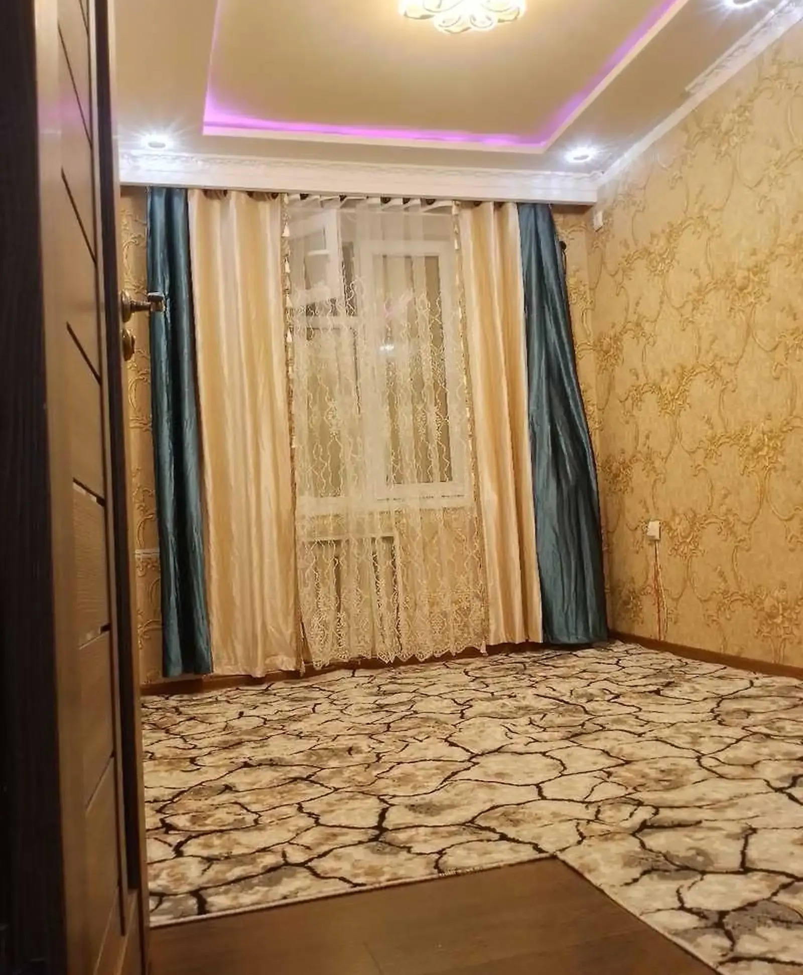 3-комн. квартира, 1 этаж, 75м², ш Душанбе н Шоҳмансур кучаи Ахмади Дониш ( айрапорт)