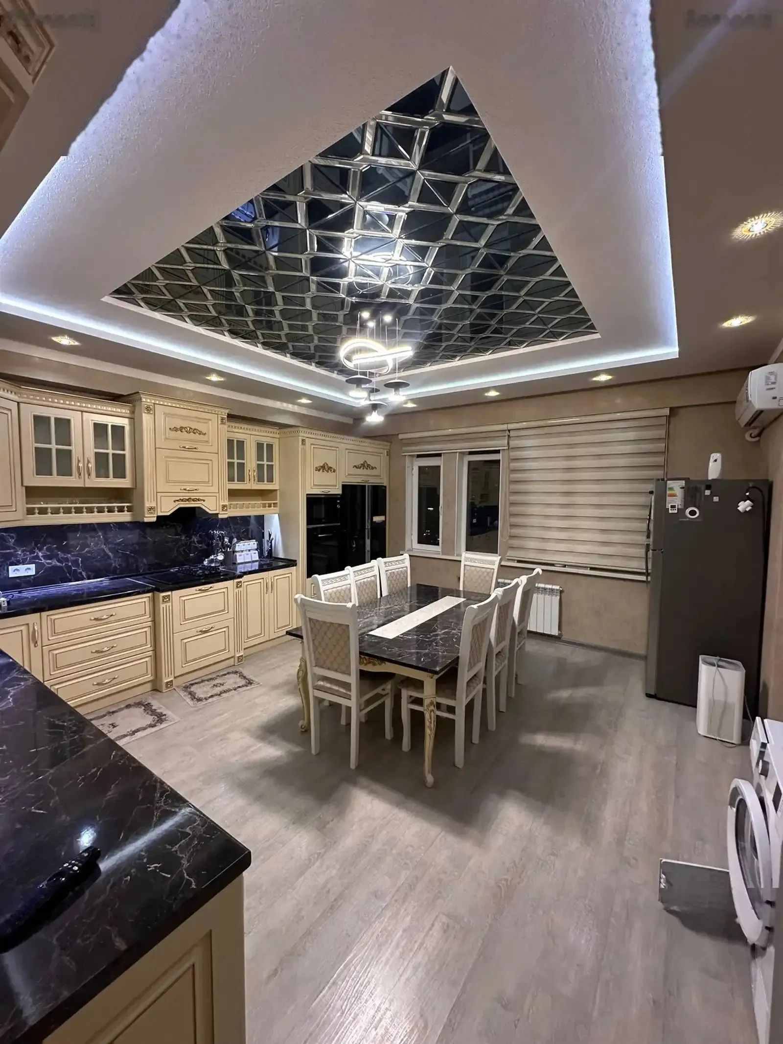 4-комн. квартира, 11 этаж, 200м², Опера и Балет