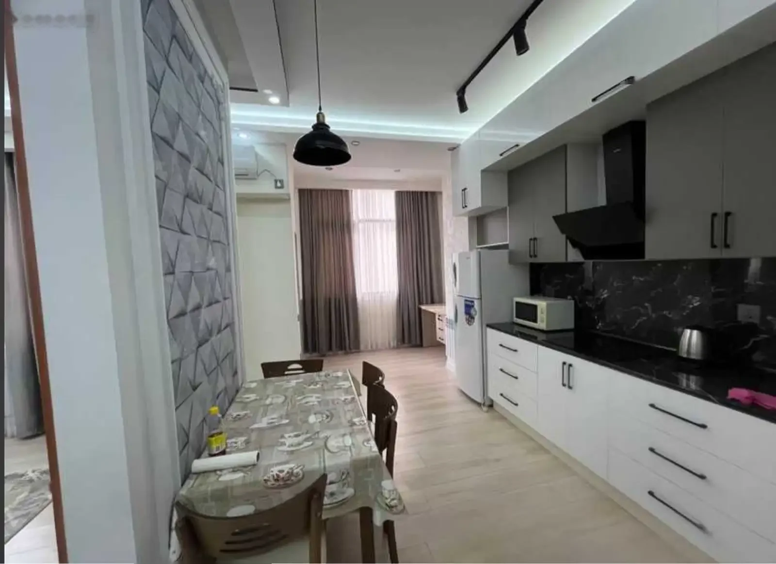 1-комн. квартира, 12 этаж, 56 м², Овир, Ёвар
