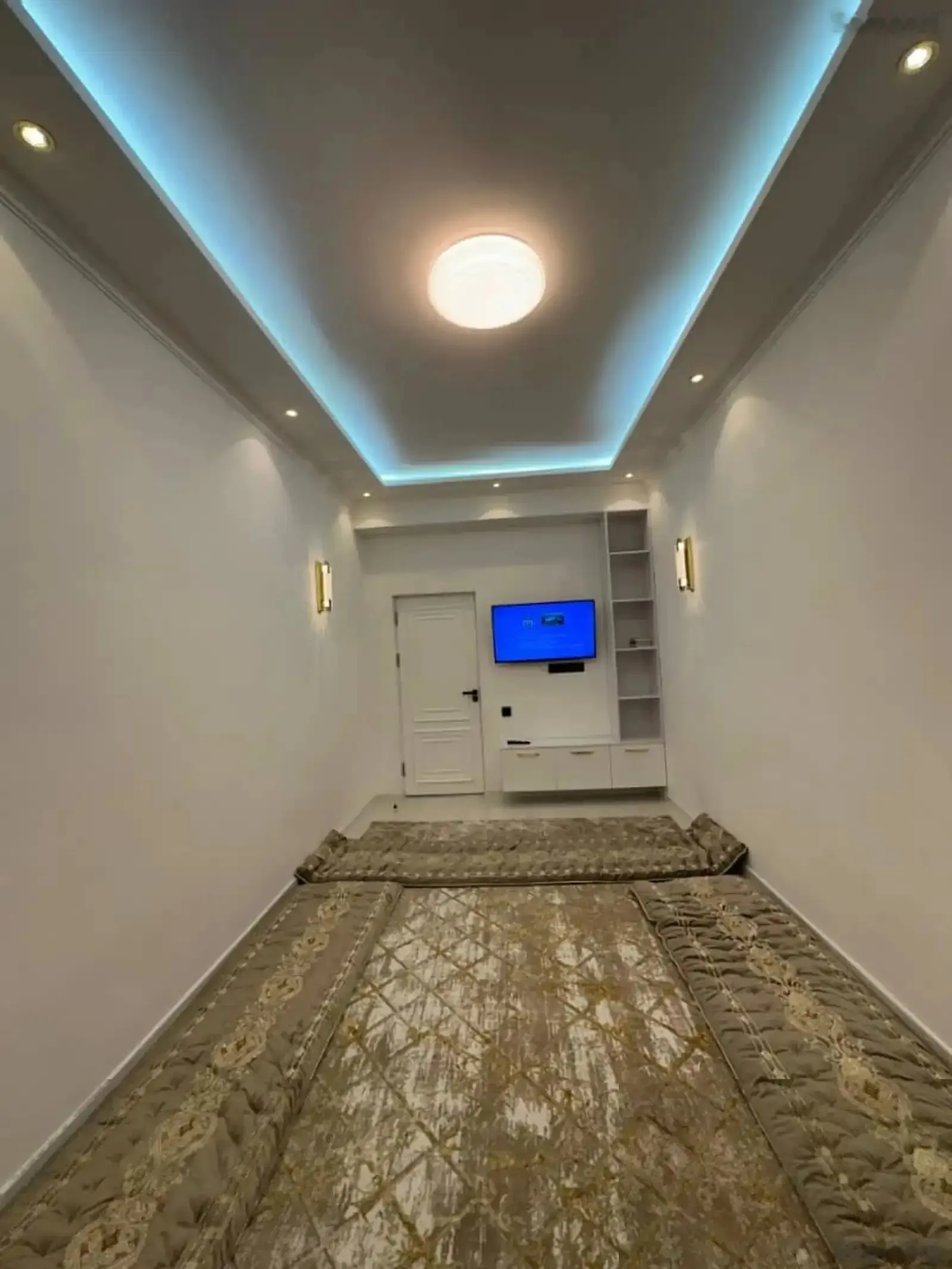 2-комн. квартира, 2 этаж, 72м², пушти чордома гардиши даромад сеюм баз