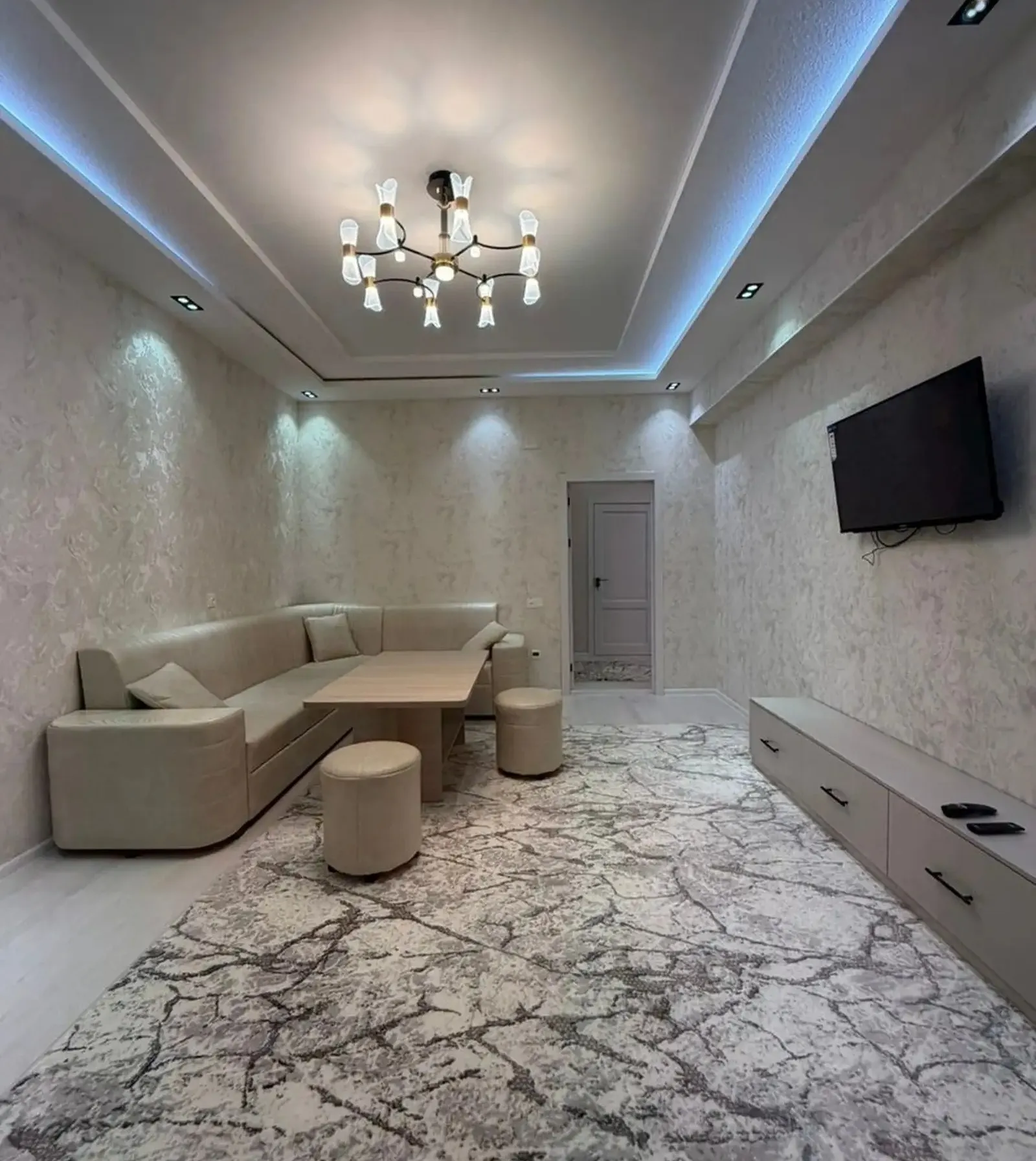 2-комн. квартира, 4 этаж, 76 м², 18 Mkr