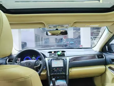 Toyota Camry, 2016
