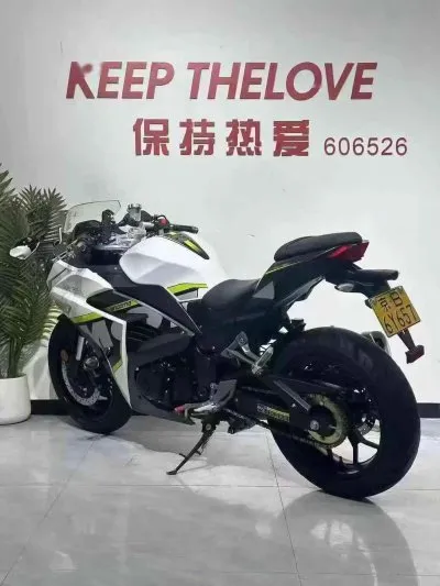 Мотоцикл Suzuki GSX