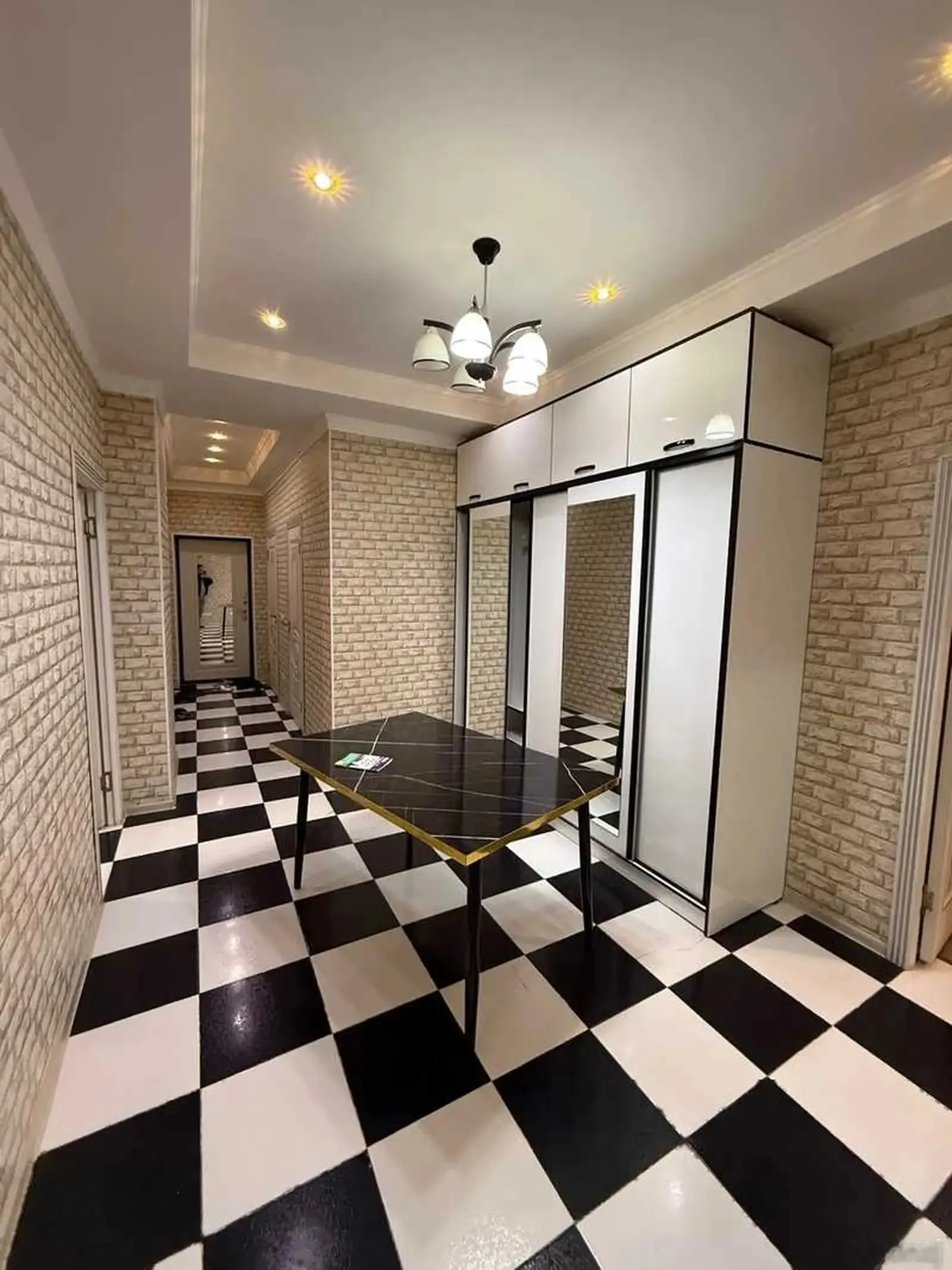 3-комн. квартира, 8 этаж, 120м², н.Фирдавси