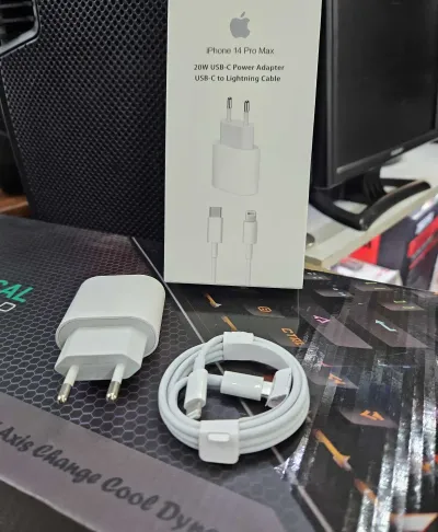 Зарядное устройство для iPhone 14 Pro Max 20W USB-C