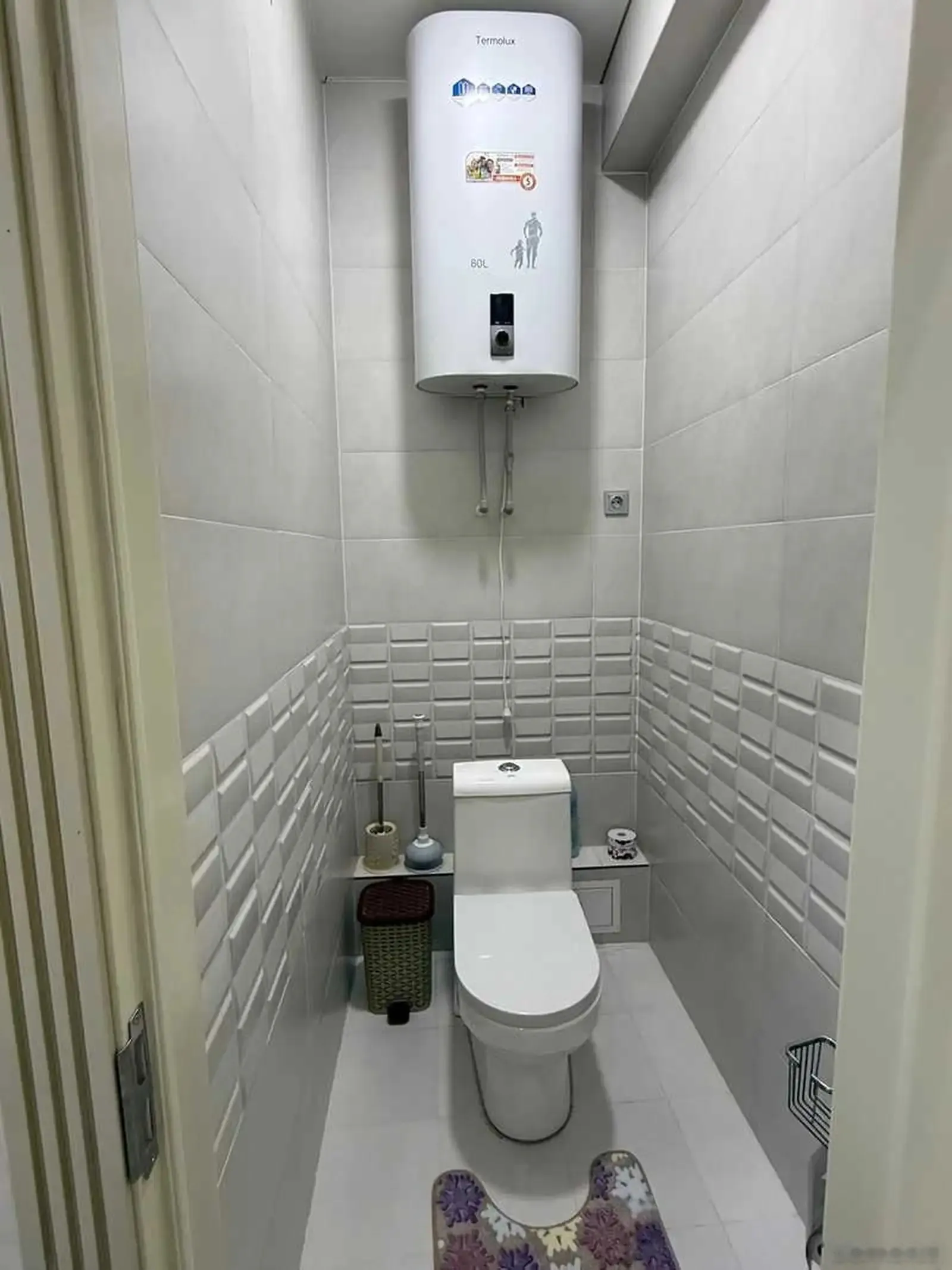 2-комн. квартира, 12 этаж, 80м², голубой экран