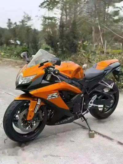Мотоцикл Suzuki