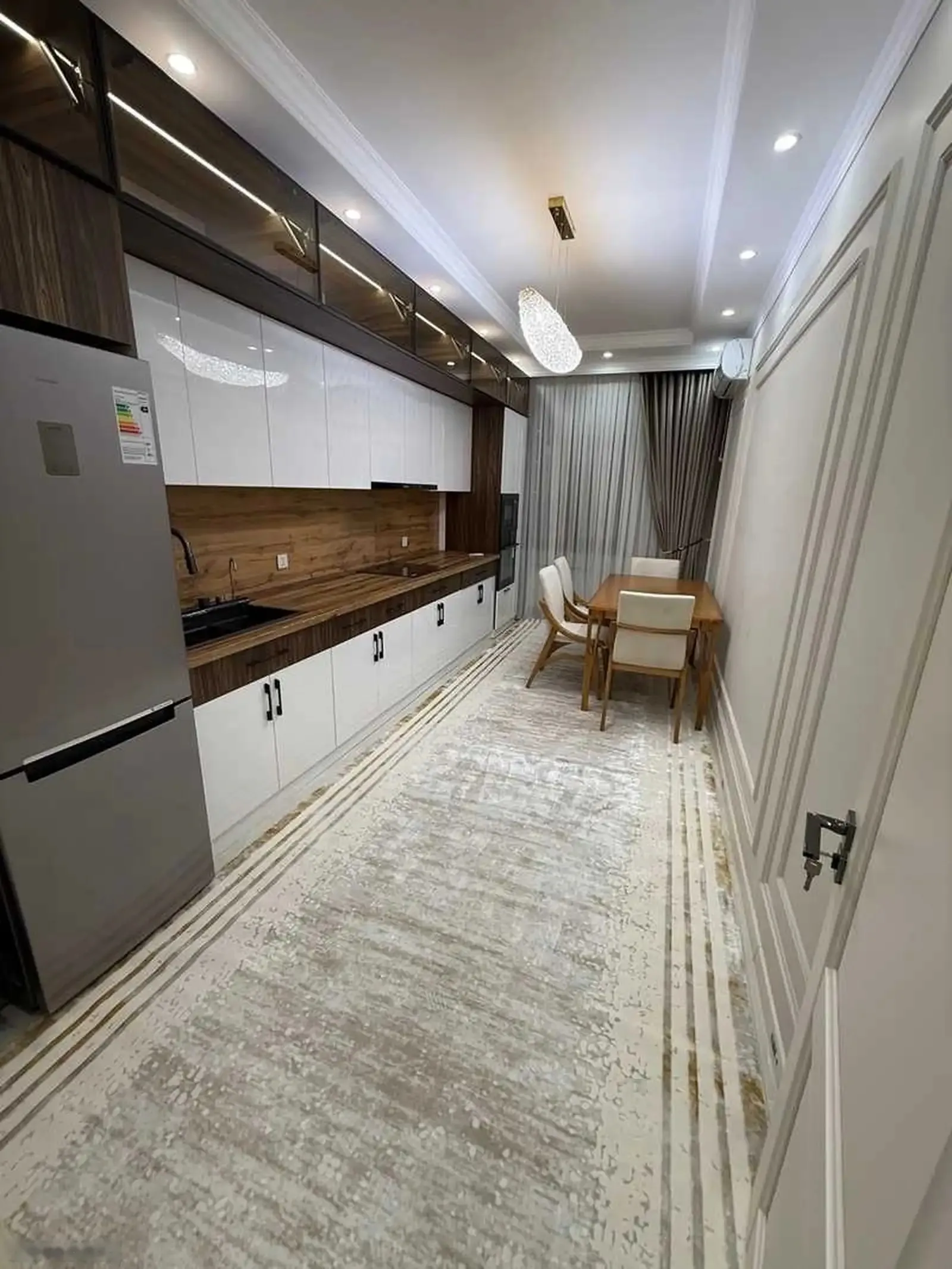 2-комн. квартира, 5 этаж, 90м², Скорый
