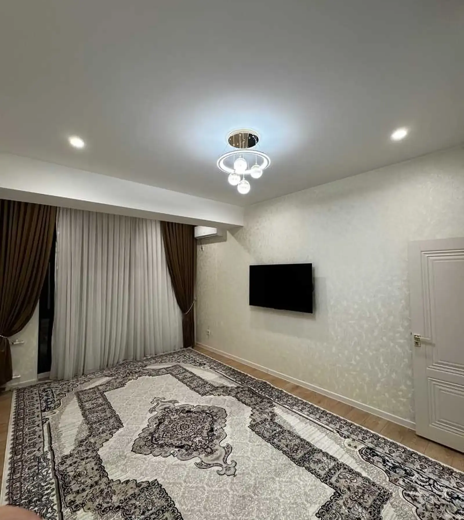 2-комн. квартира, 14 этаж, 65м², шоҳмансур