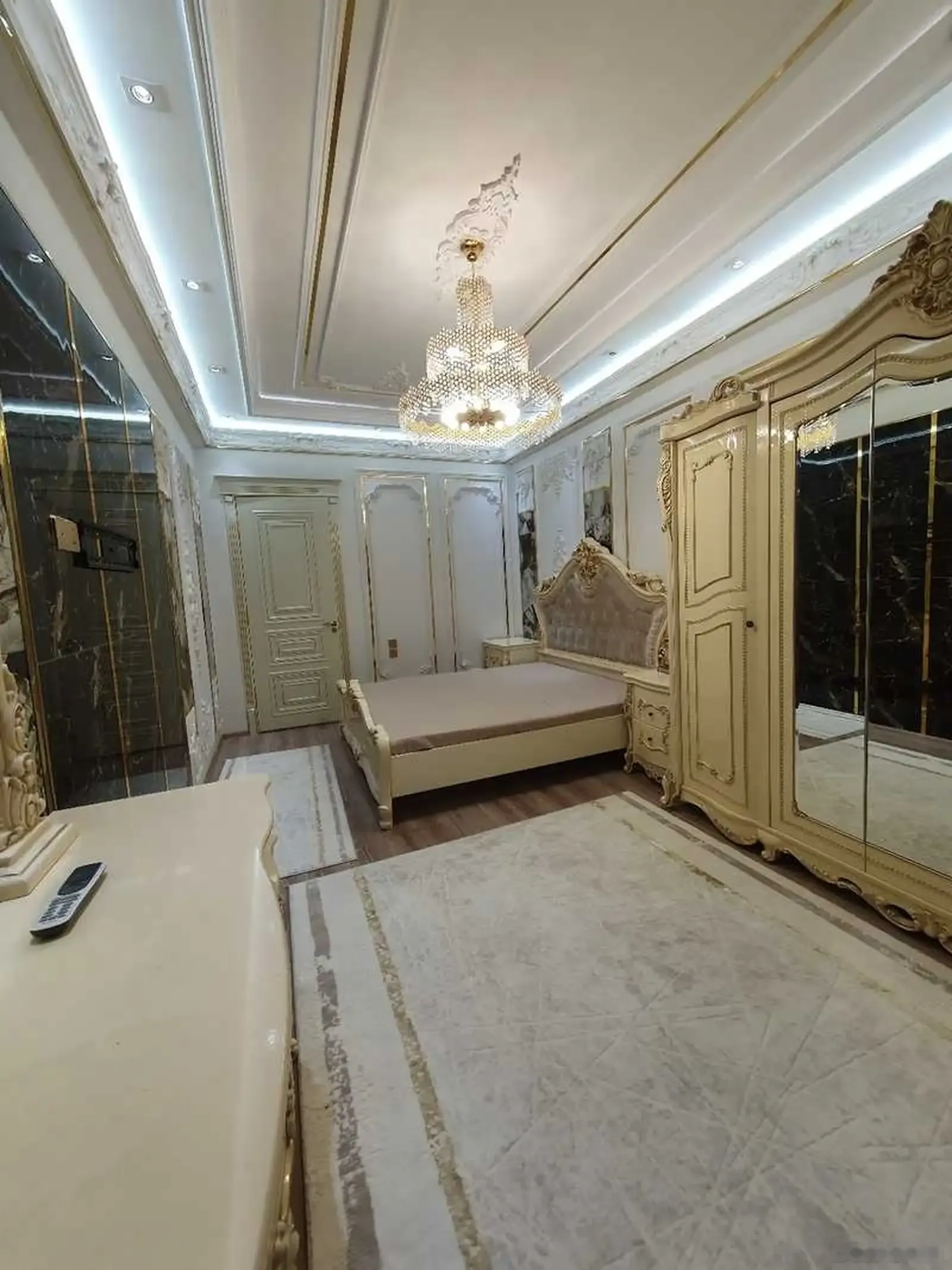 3-комн. квартира, 2 этаж, 100м², И Сомони, Пединститут, Сафо