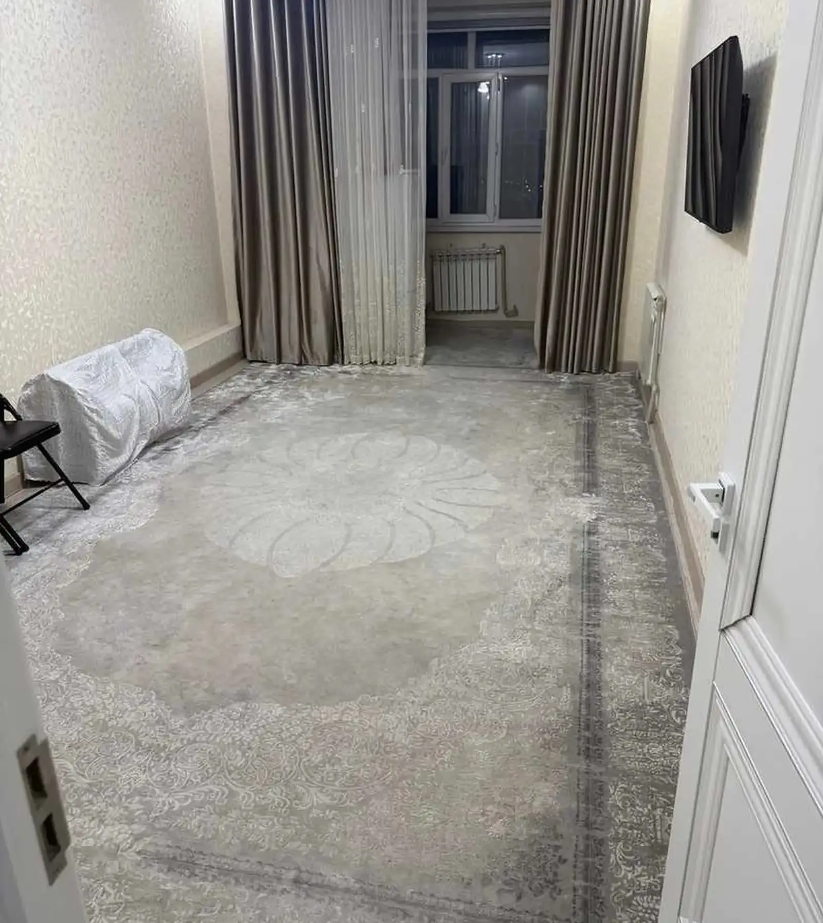2-комн. квартира, 10 этаж, 60м², Фирдавси