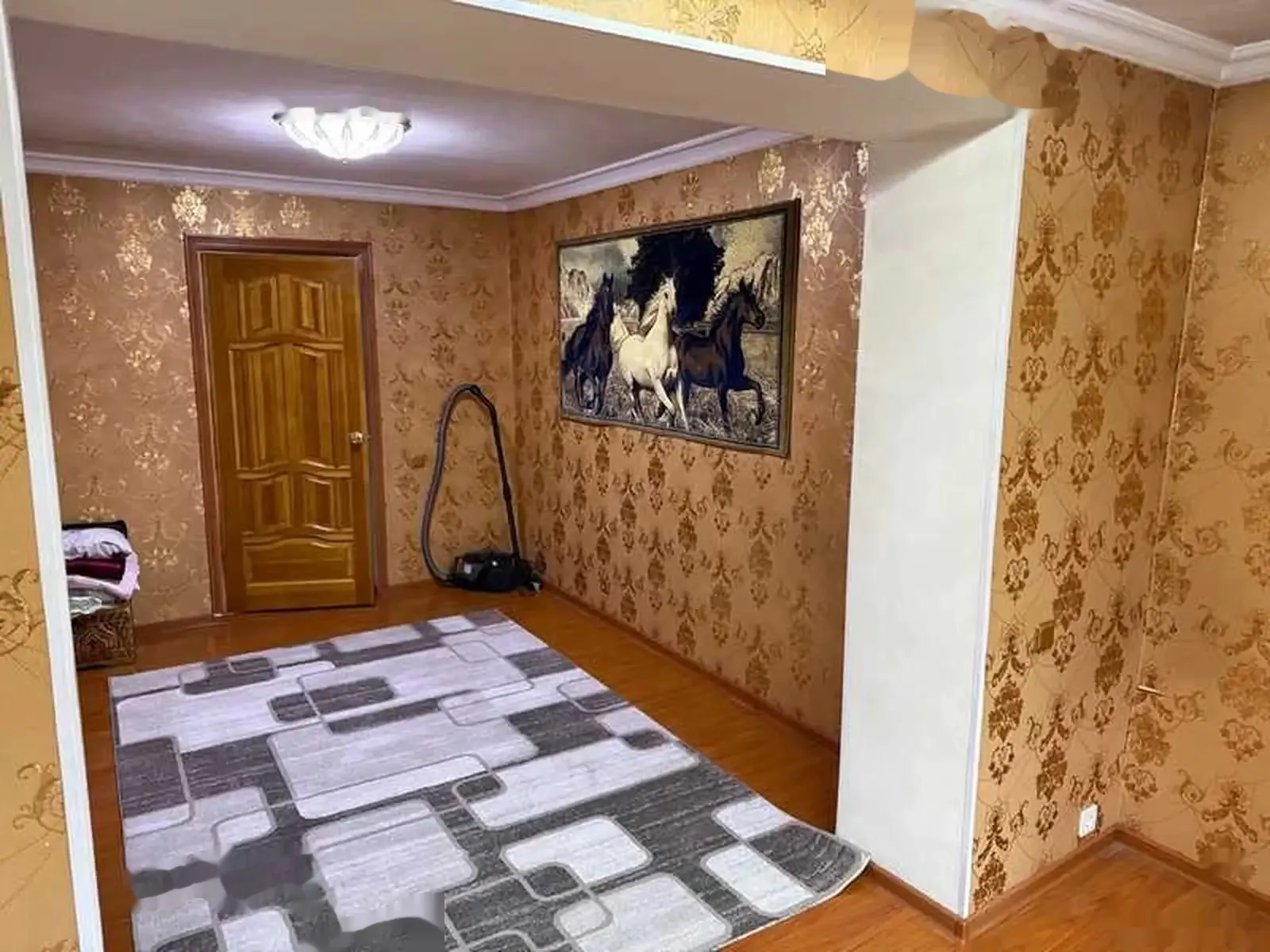 3-комн. квартира, 3 этаж, 68м², Шохмансур Ласточка
