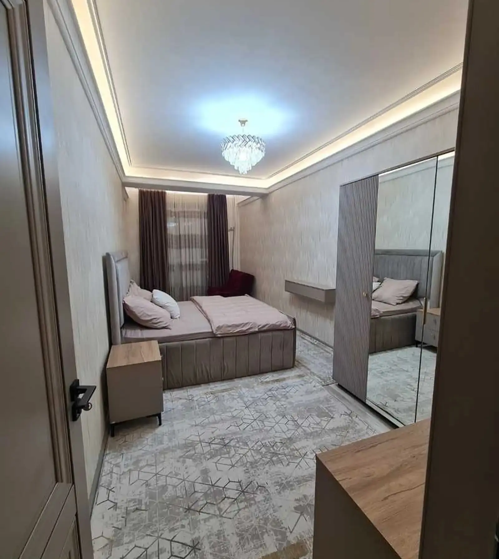 3-комн. квартира, 15 этаж, 93м², Центр