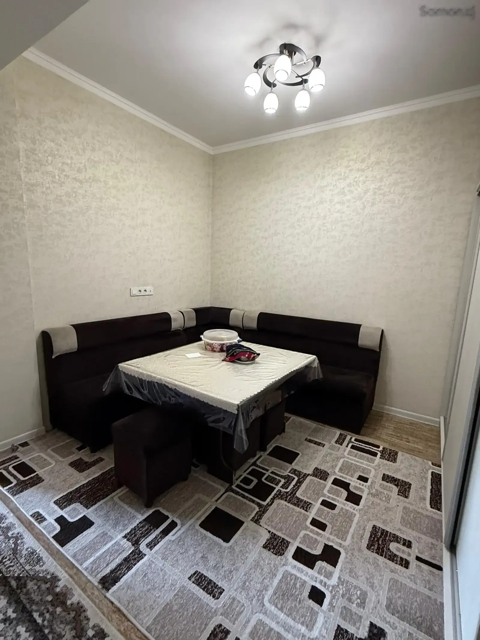 3-комн. квартира, 9 этаж, 87 м², Базар Мехргон