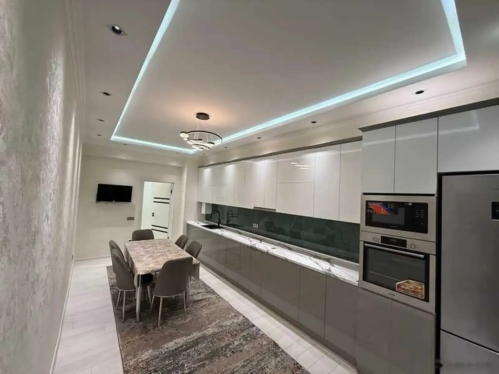 3-комн. квартира, 8 этаж, 110м², Скорый