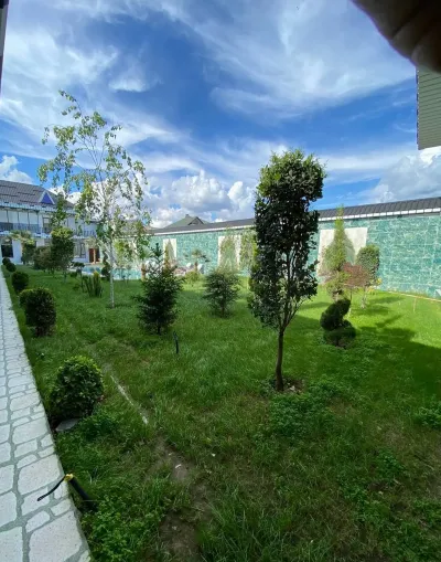 2 этажн. 14-комн. дом, 15 соток, Ромит