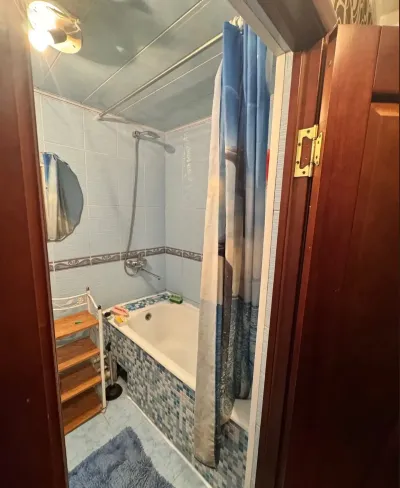 4-комн. квартира, 3 этаж, 90м², Профсоюз