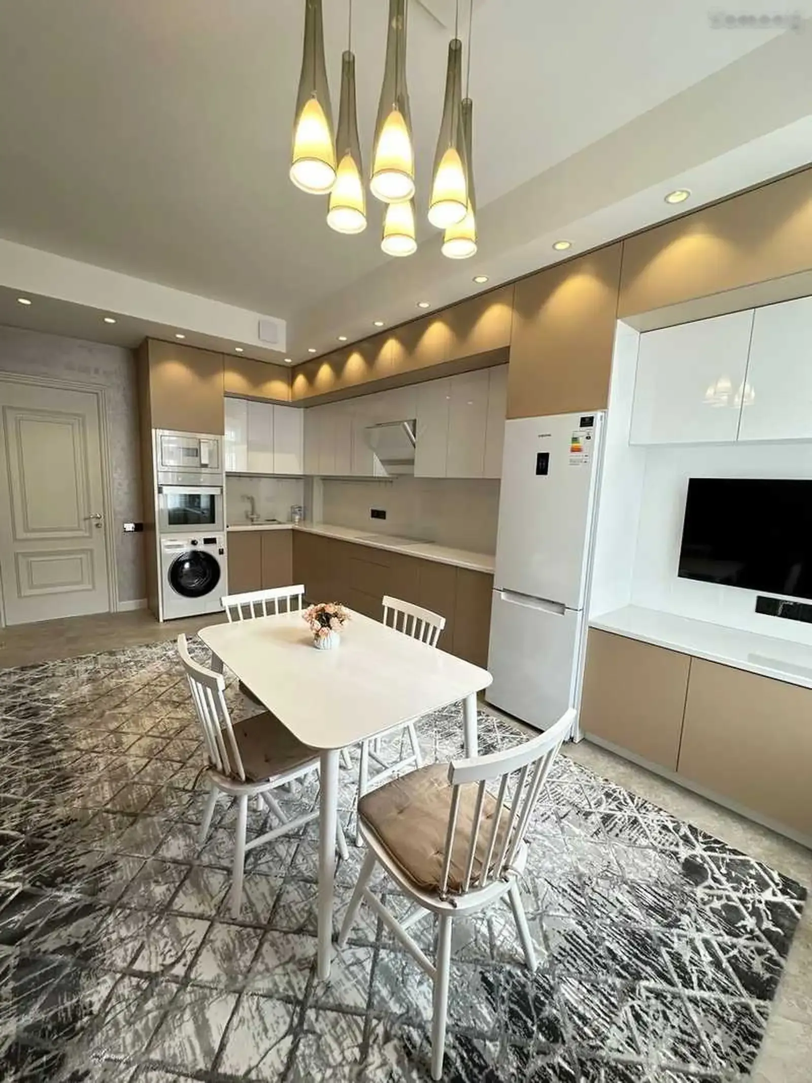 2-комн. квартира, 14 этаж, 121м², И.Сомони