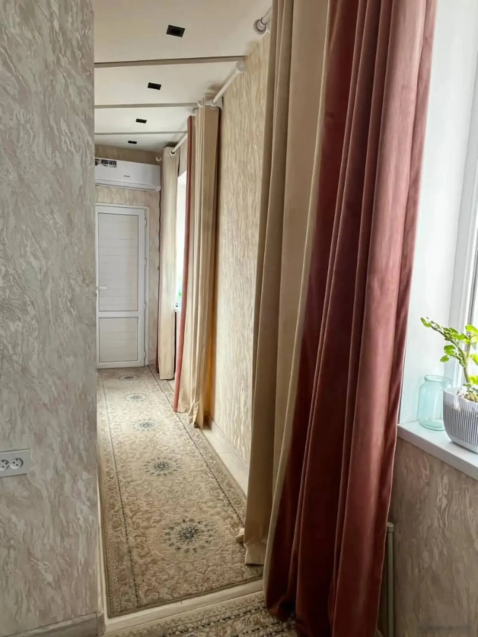 3-комн. квартира, 16 этаж, 75м², Фирдавси