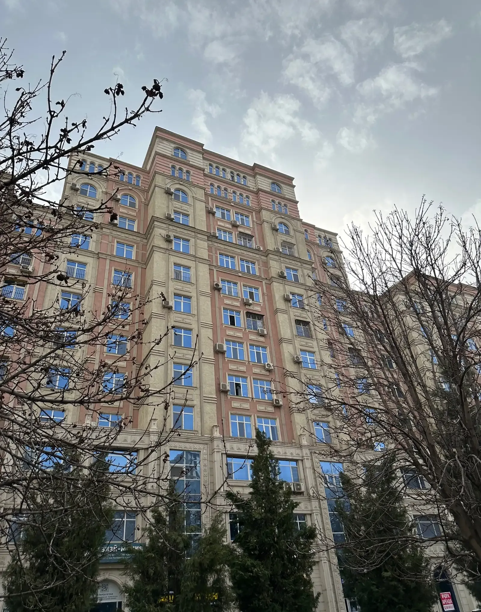 3-комн. квартира, 12 этаж, 134 м², Шохмансур Садбарг