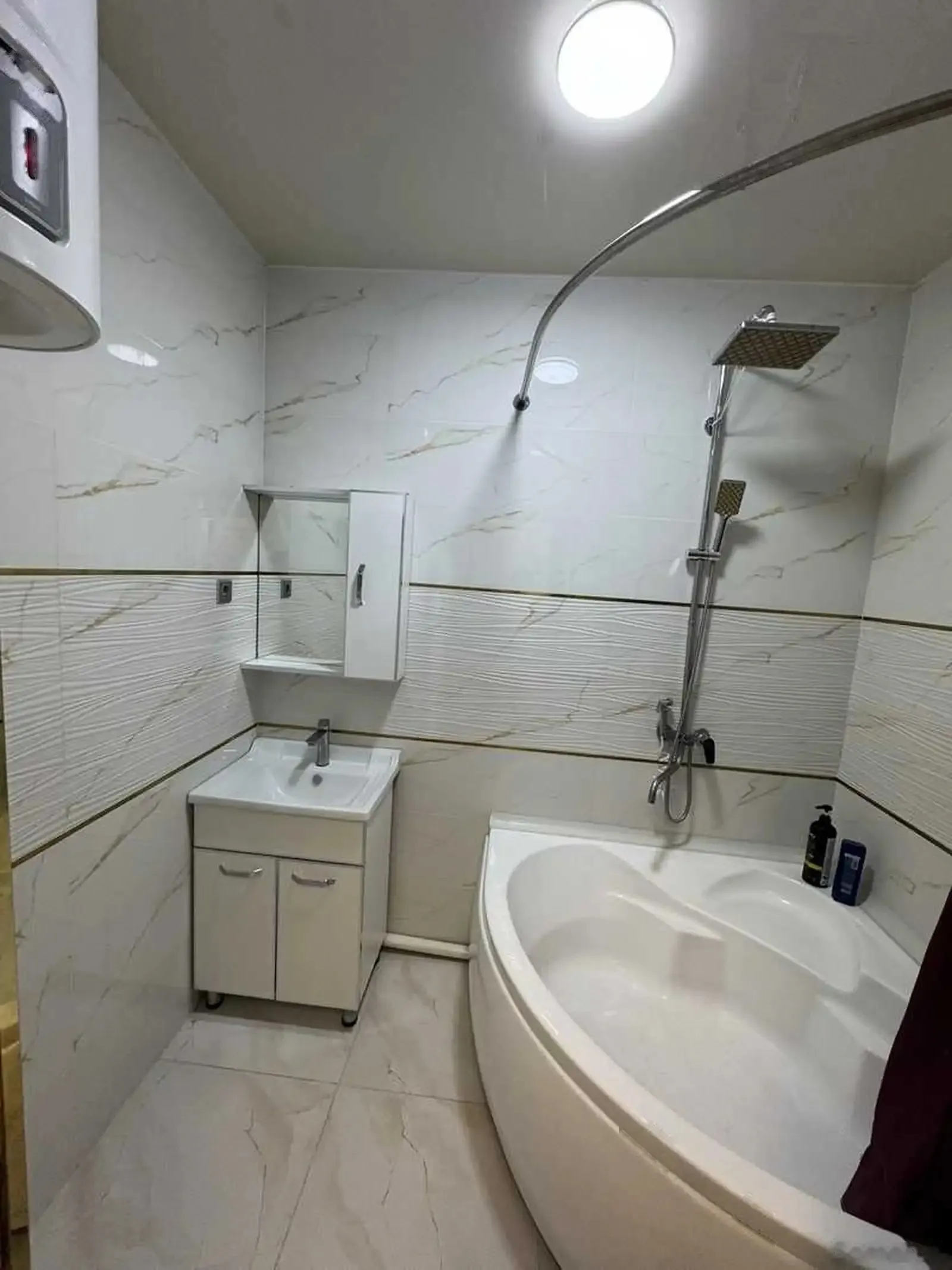 2-комн. квартира, 5 этаж, 60м², Профсоюз