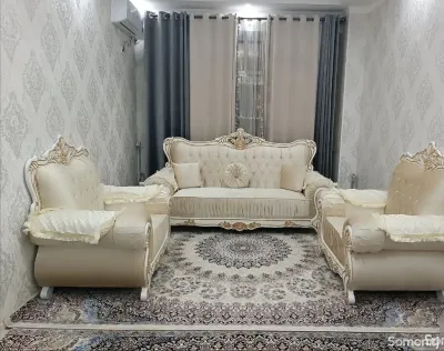 2-комн. квартира, 3 этаж, 80м², шохмансур Айни 59