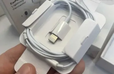 Наушники airPods