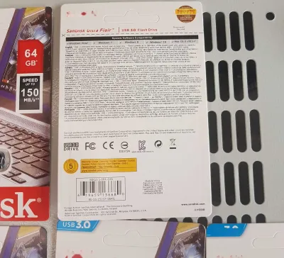 Флешка SanDisk Ultra Flair 32Gb