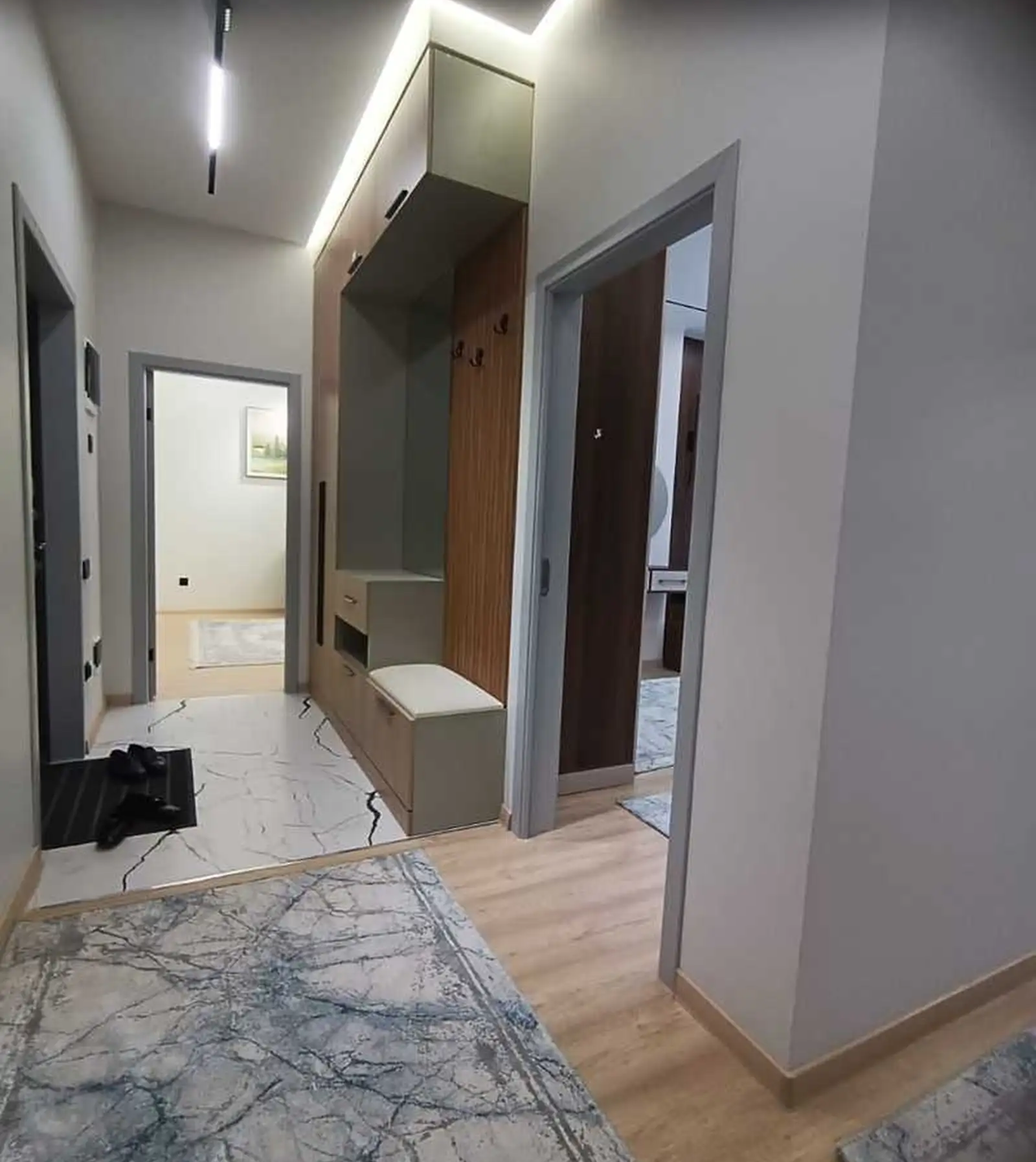2-комн. квартира, 10 этаж, 80м², Шохмансур Доми Бустон сити ру баруи Гуля Голд назди Скорий больница