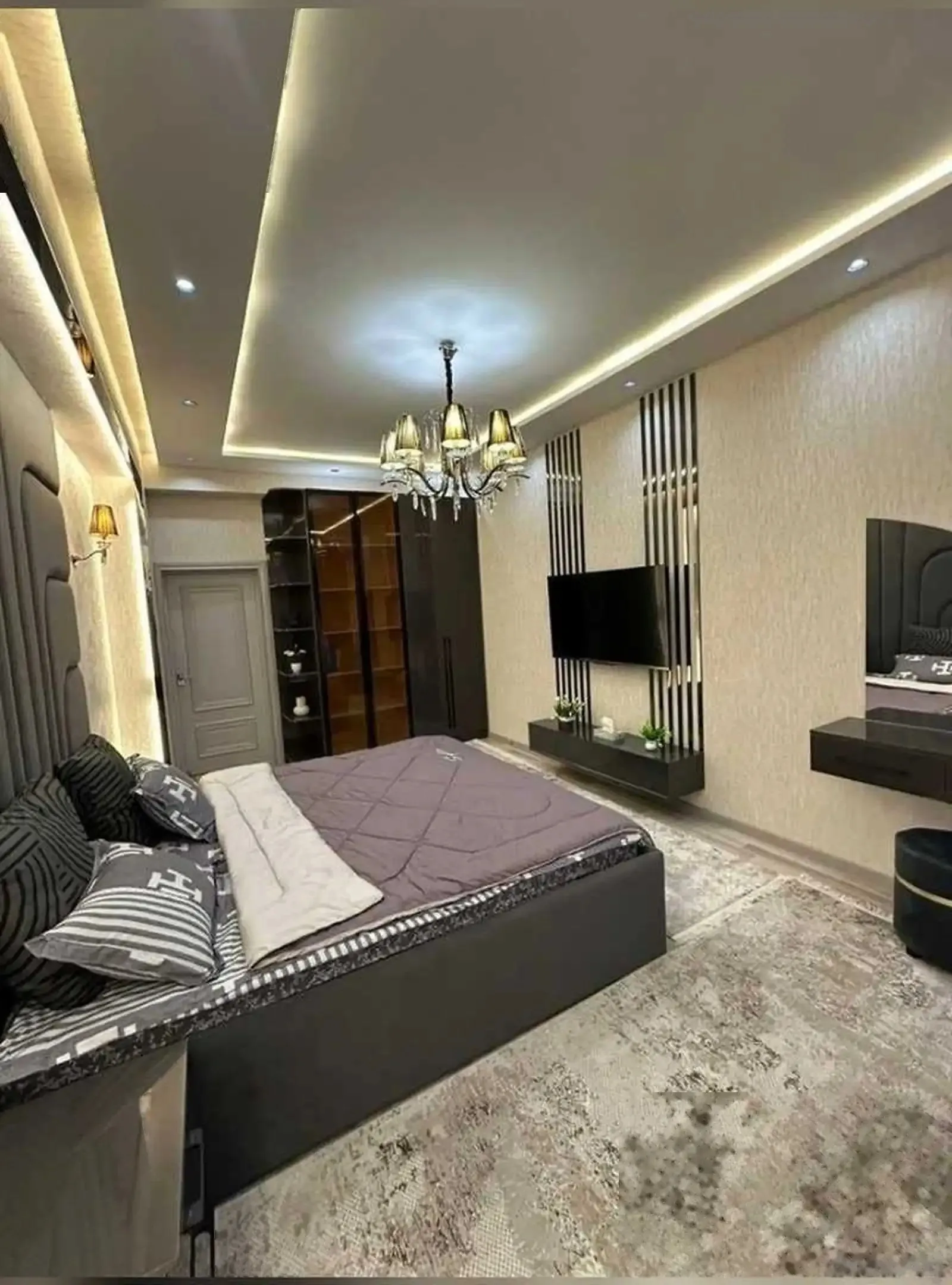 3-комн. квартира, 11 этаж, 105м², Голубой Экран
