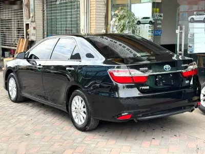 Toyota Camry, 2016