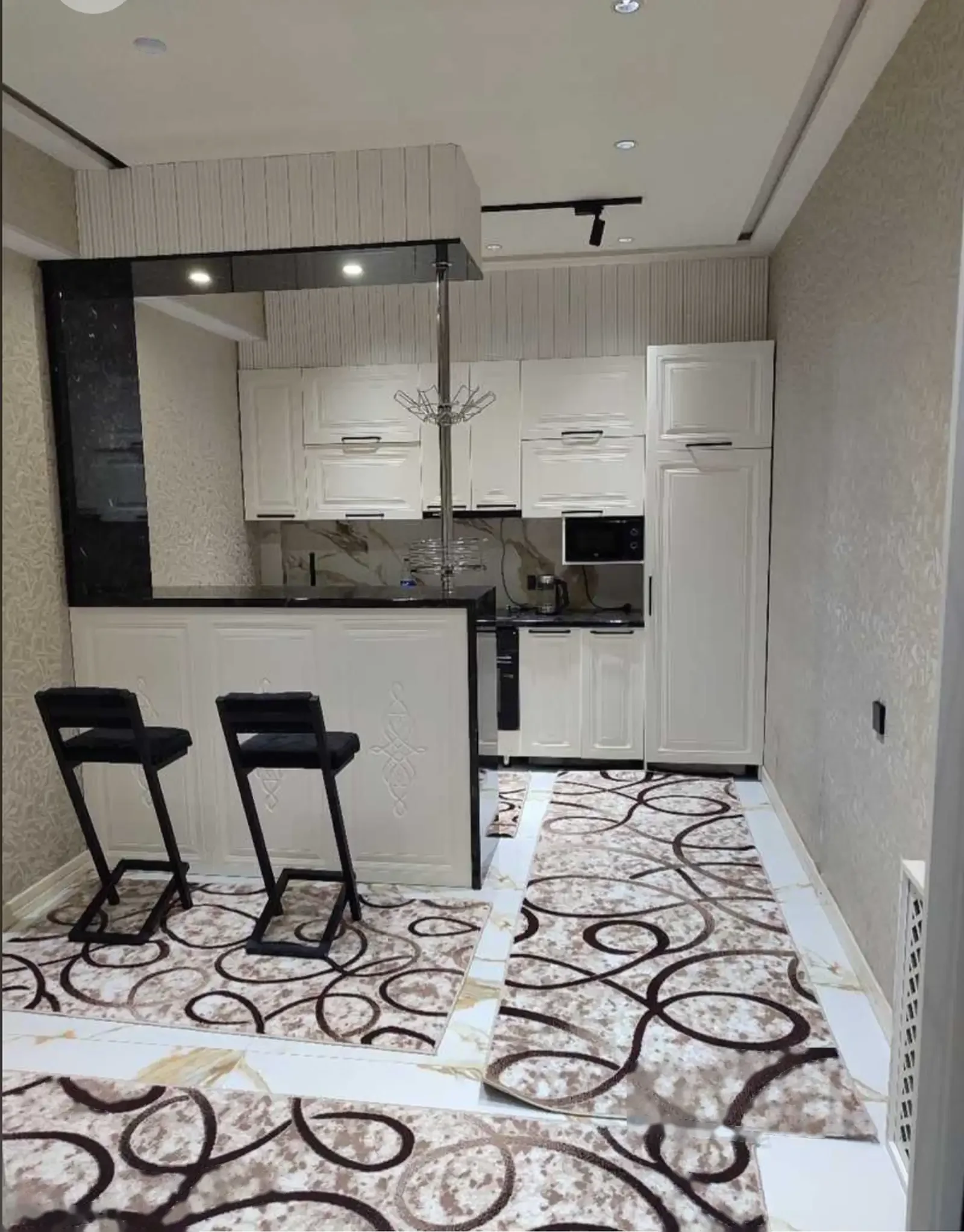 1-комн. квартира, 5 этаж, 48 м², Голубой экран