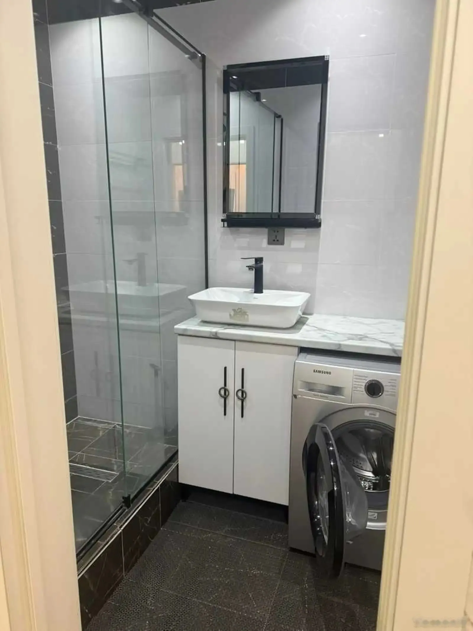 2-комн. квартира, 10 этаж, 75м², колхози росия