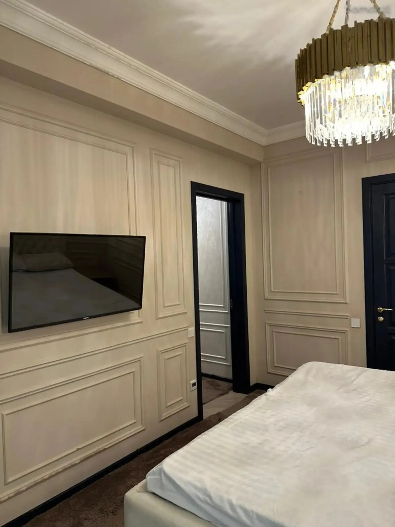 2-комн. квартира, 11 этаж, 108м², дом печати/сомони