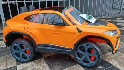 Детский электромобиль